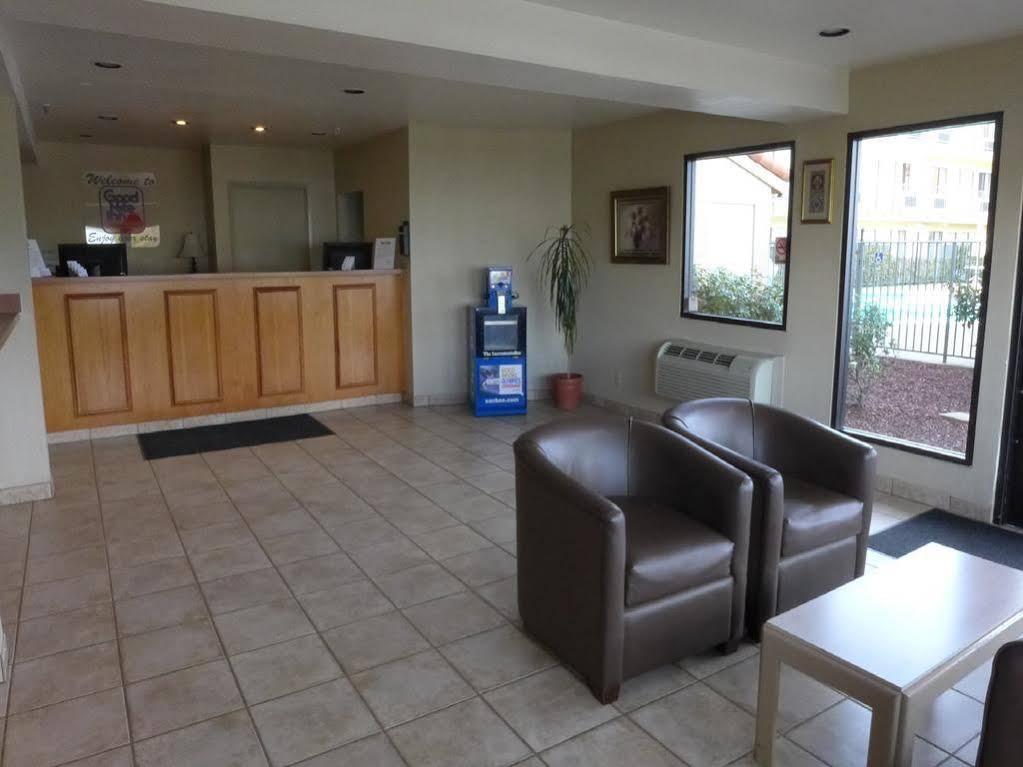 Inn Rodeway Sacramento-university Area Sacramento