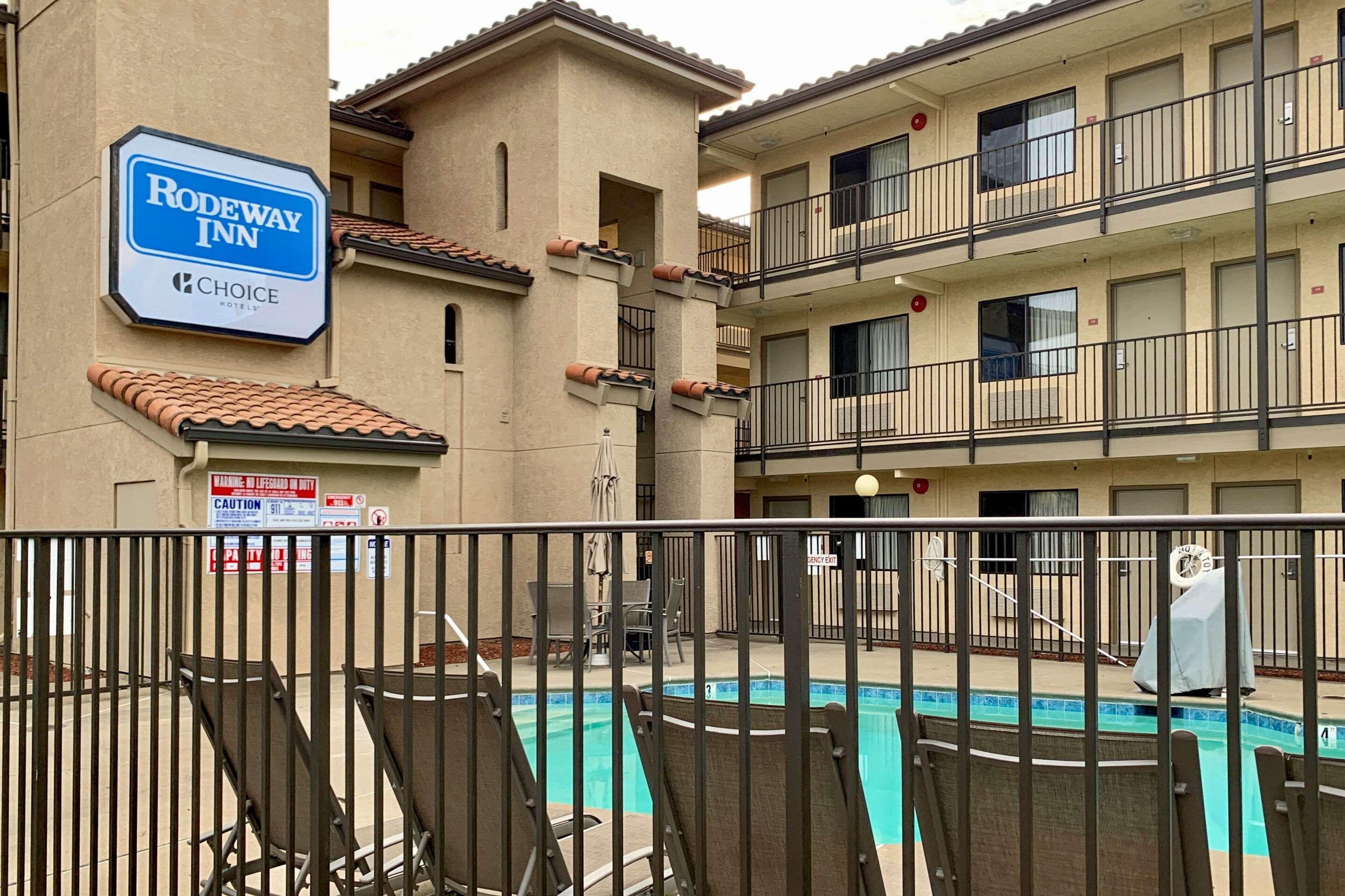 Inn Rodeway Sacramento-university Area