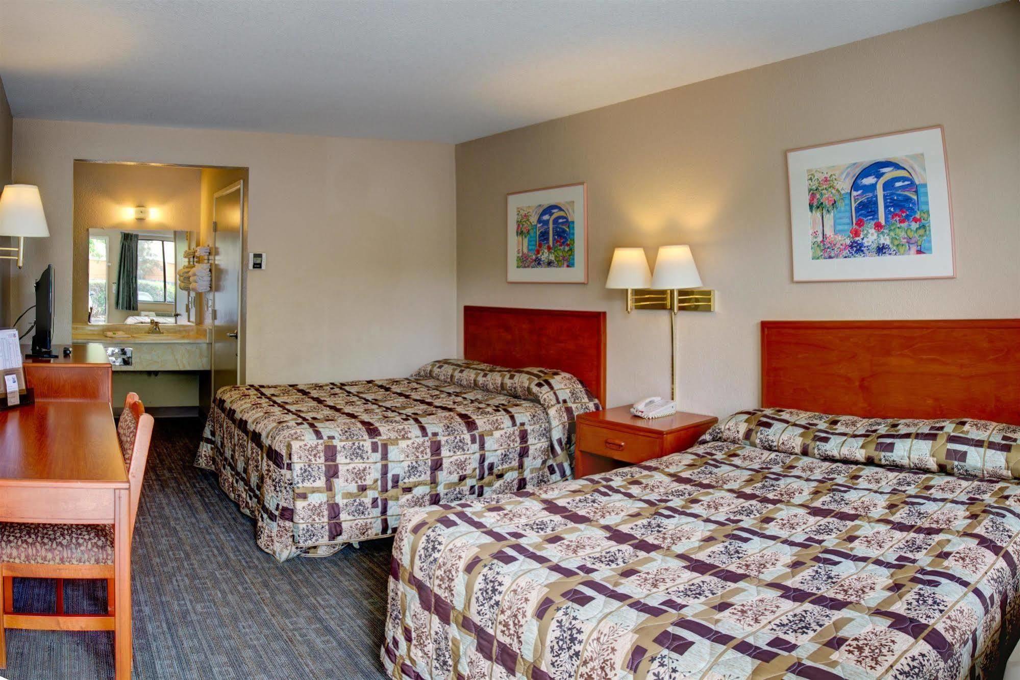 Rodeway Sacramento-university Area 2*